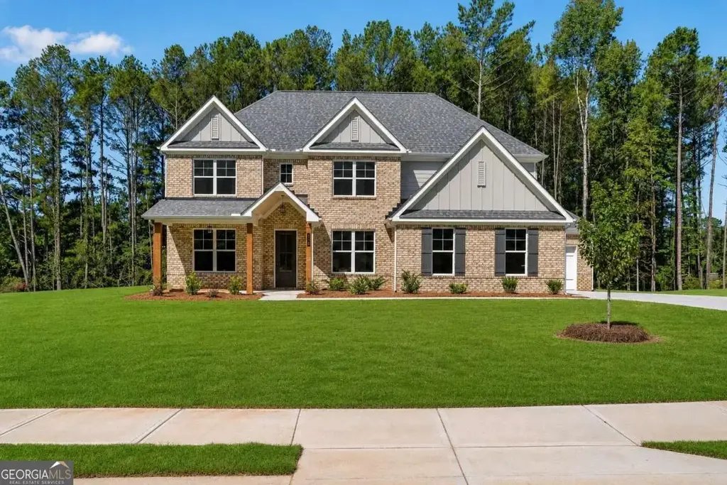 112 Patillo Manor 03, Stockbridge