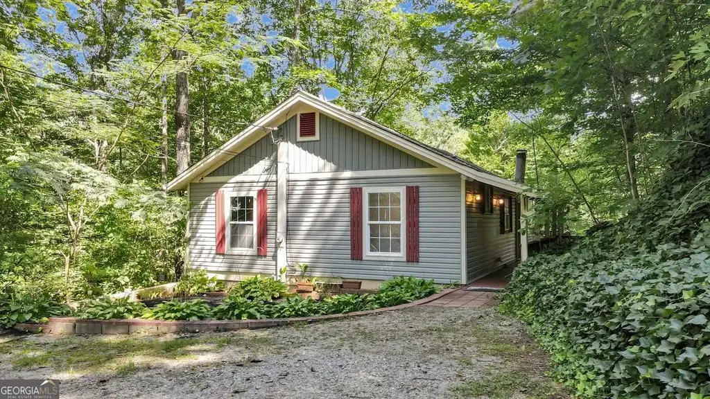 126 Silver Fox Drive, Dawsonville