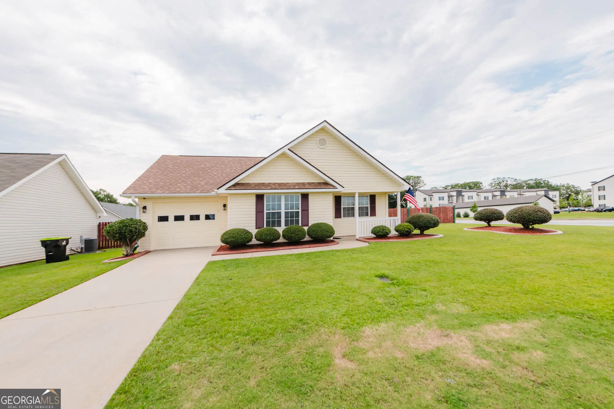 Photo of Listing #10826769