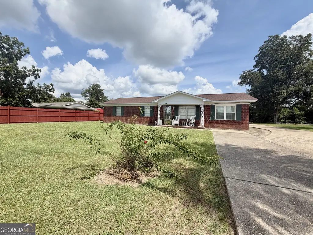 76 Burkett's Ferry Road, Hazlehurst