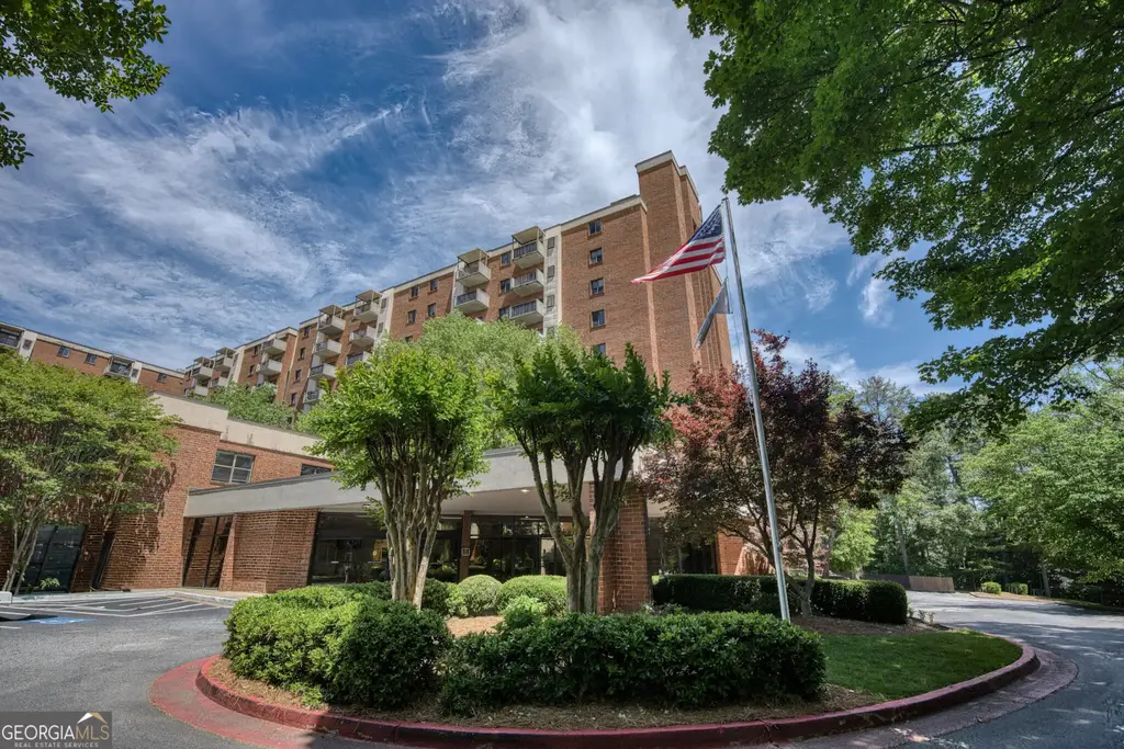 300 Johnson Ferry Road Ne A207, Atlanta