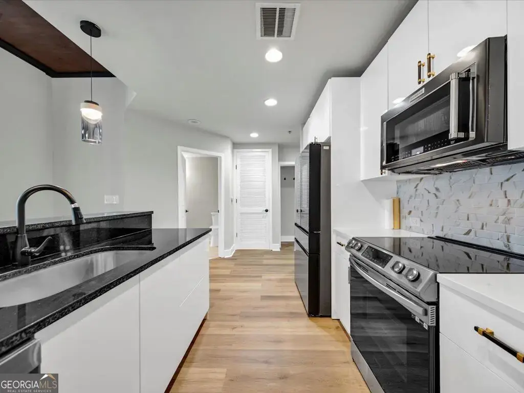 3324 Peachtree Road Ne 1018, Atlanta