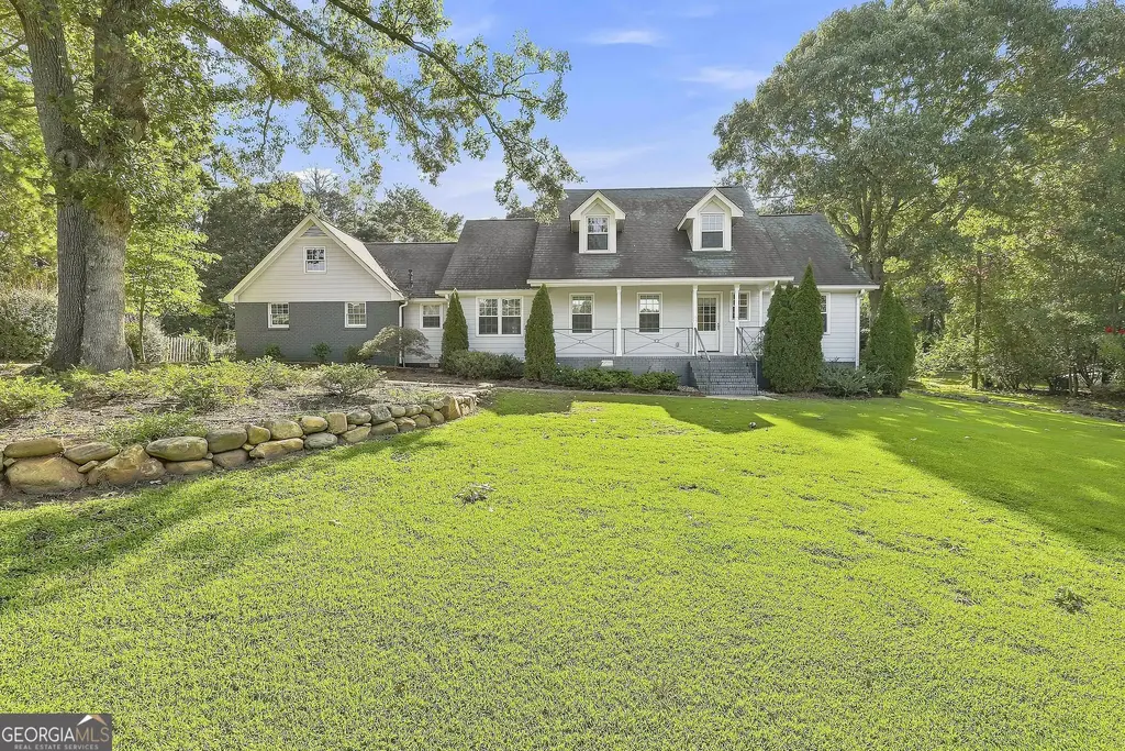 1060 Oak Ridge Drive, Fayetteville