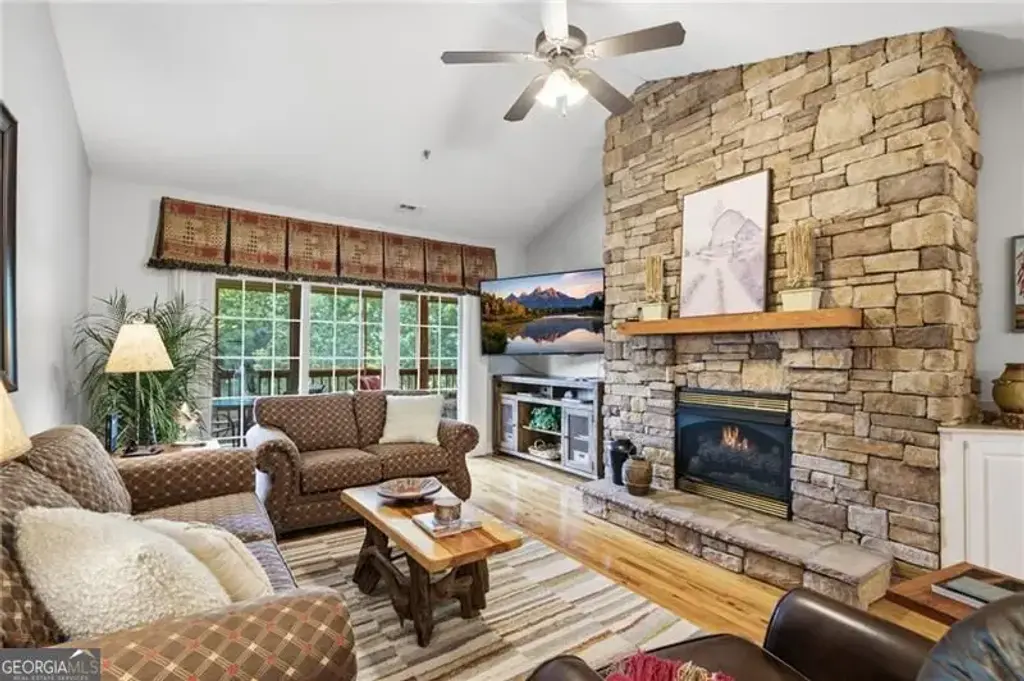 92 Gleneagle Court 302b, Clayton