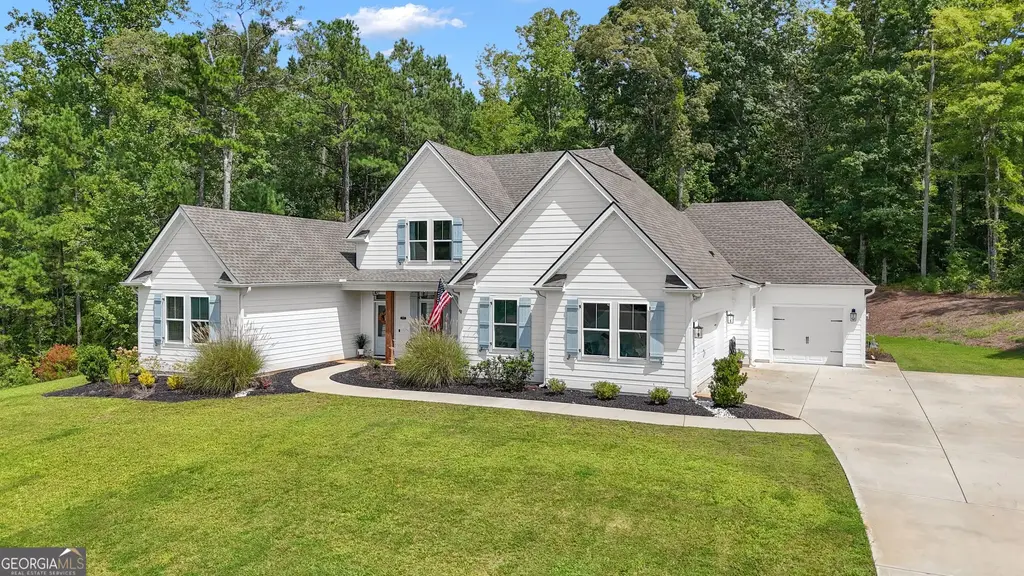 215 Greyfairs Avenue, Senoia