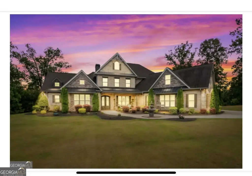 109 River Shoals Drive, Forsyth