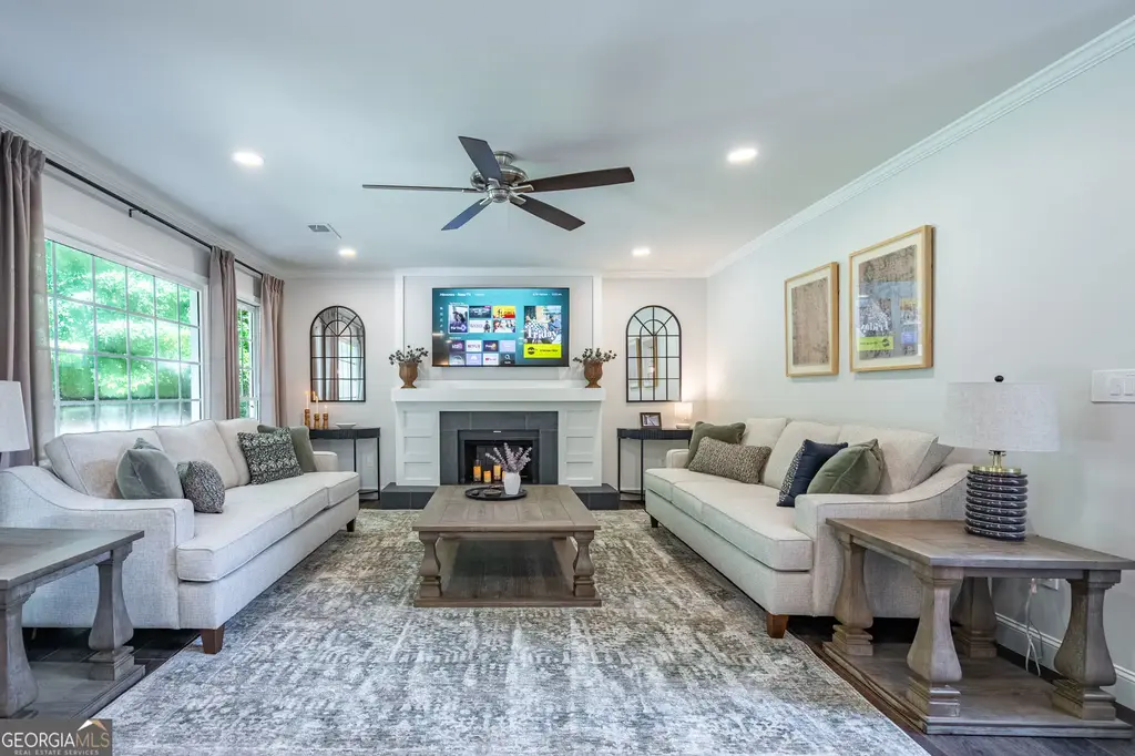 4452 Blowing Wind Drive Nw, Acworth
