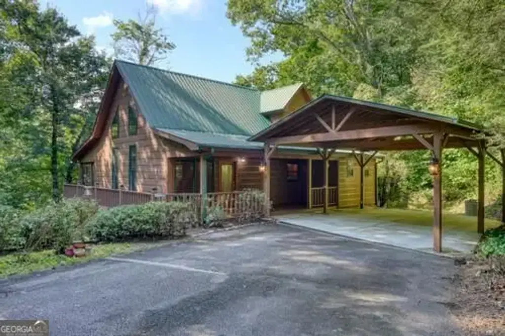 300 Chapman Lane, Blairsville