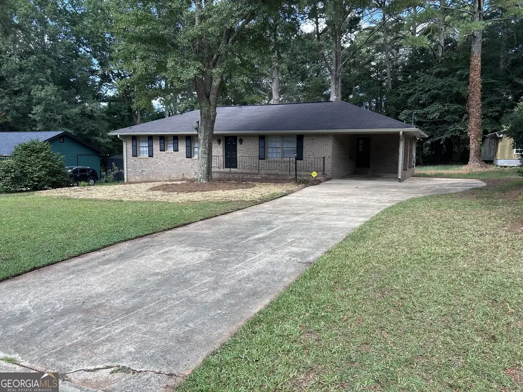 109 Forestwood Drive, Griffin