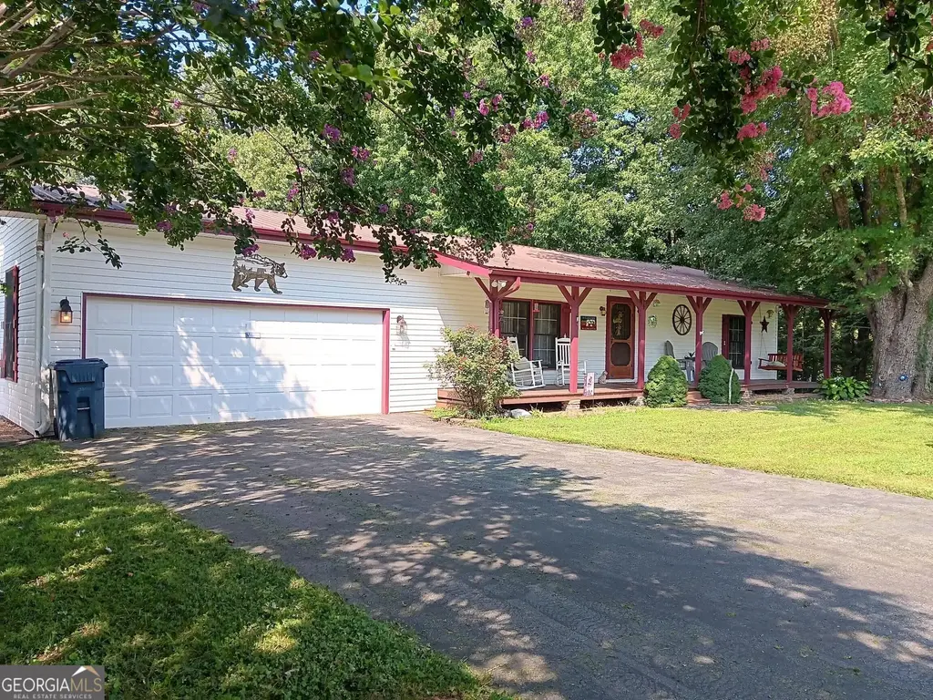 575 Turner Road, Cleveland