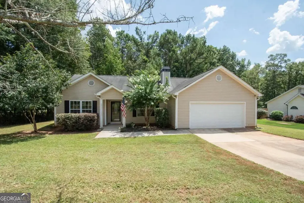 10 Walton Woods Court, Newnan