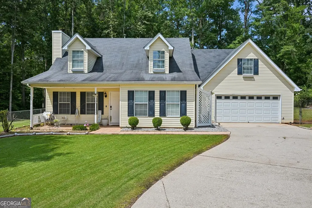 135 Creekview Drive, Newnan
