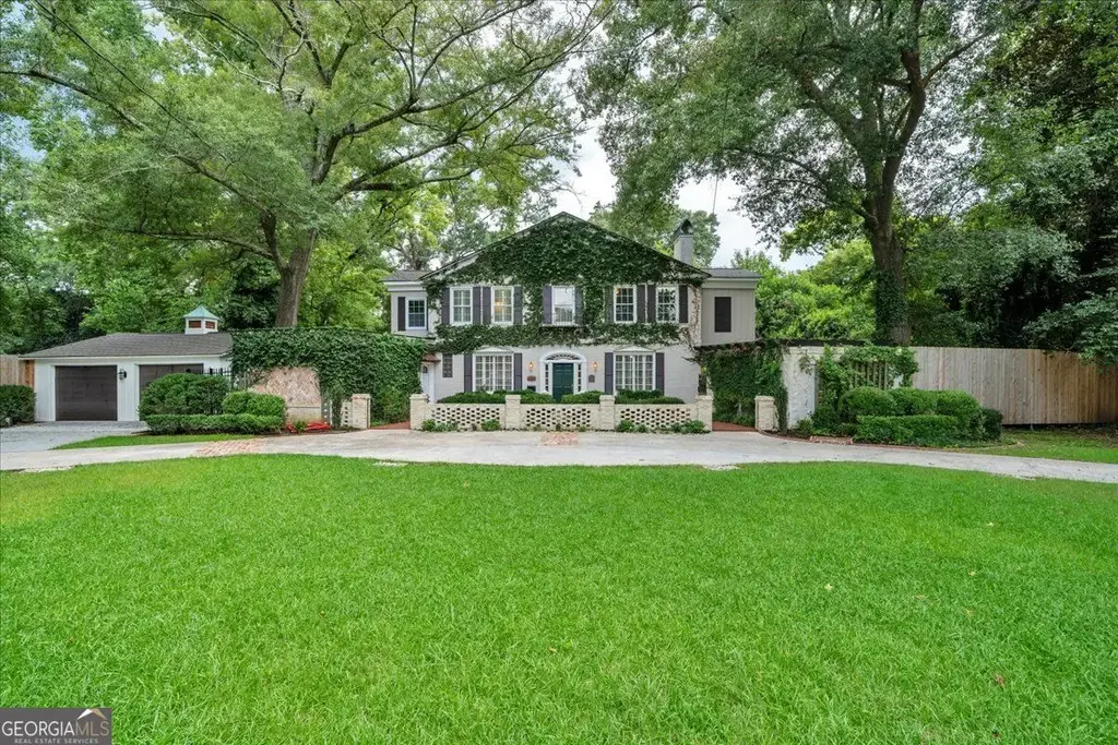 3860 Ridge Avenue, Macon