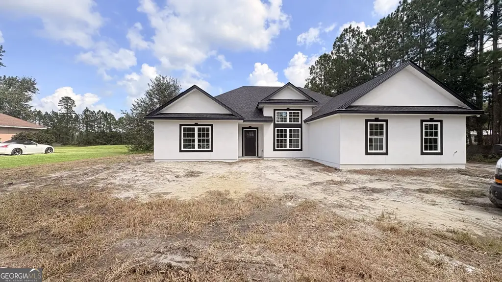 225 Lakes Drive, Brunswick