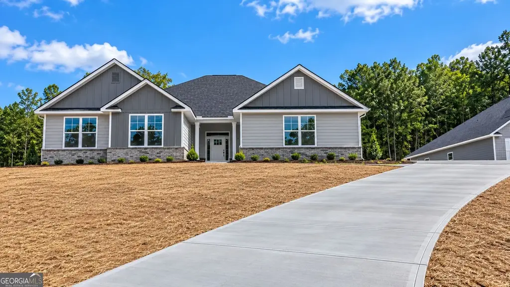 229 Great Waters Lane, Macon