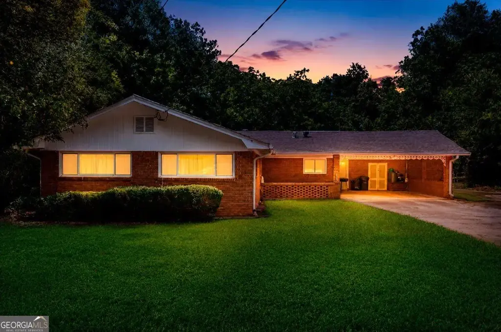 2733 Neptune Place, Decatur