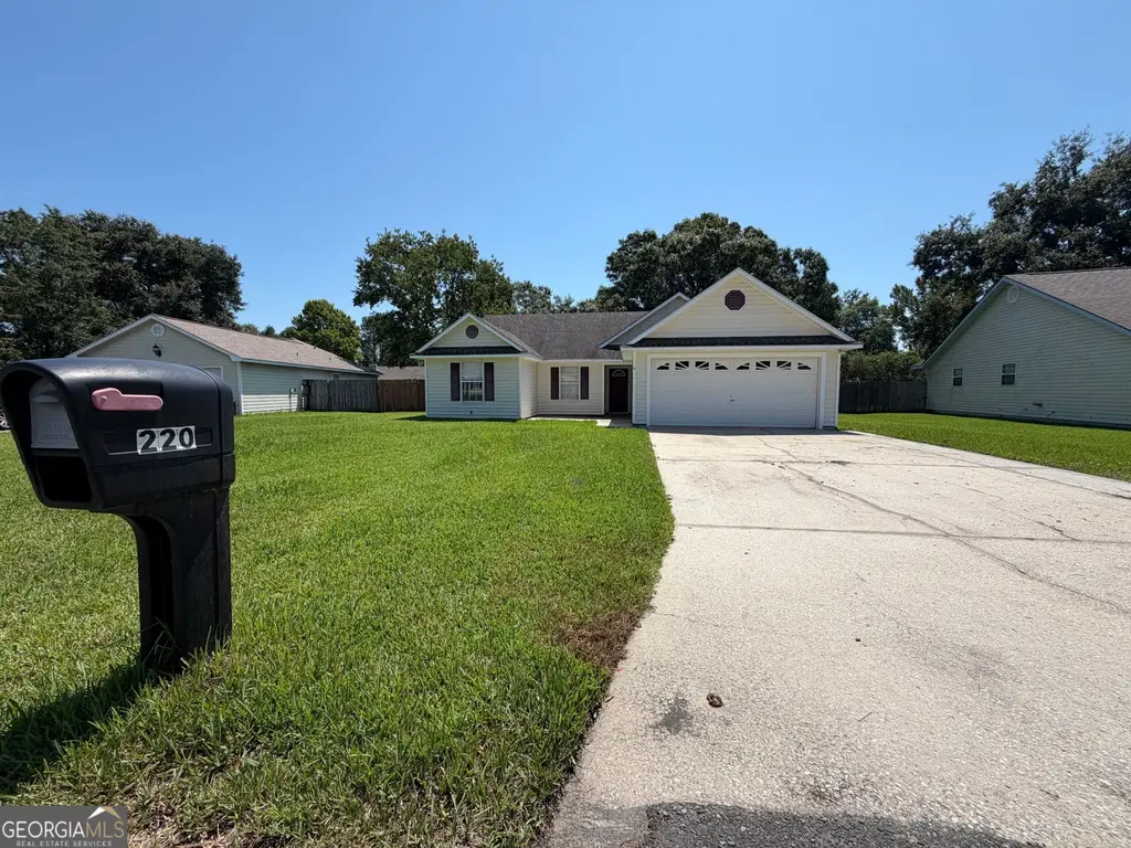 220 Chestnut Court, Kingsland