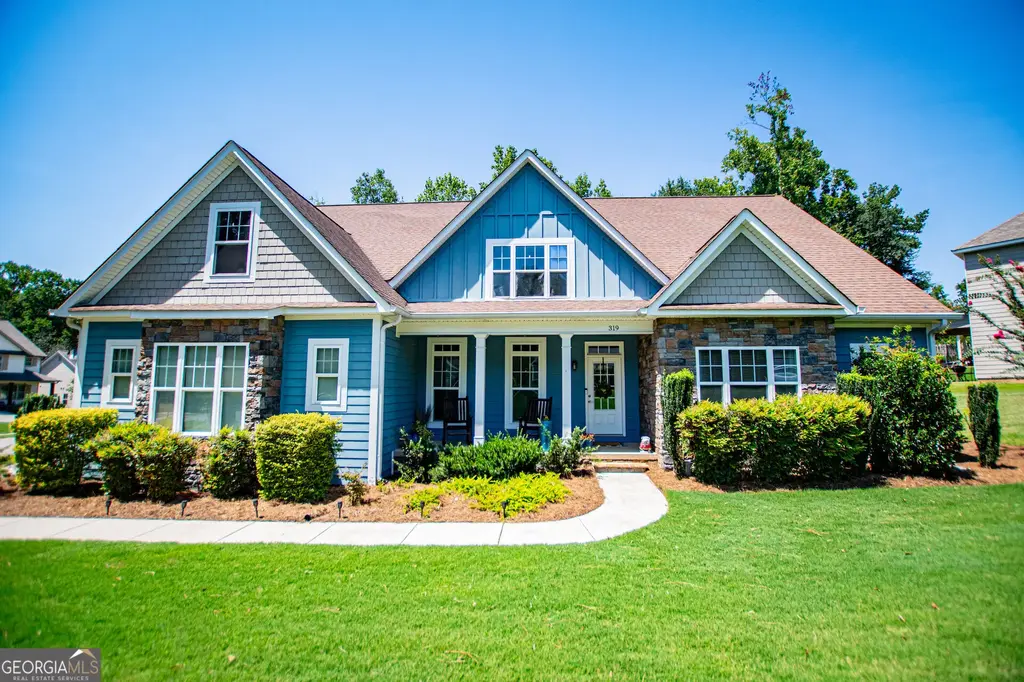 319 Wooded Glen Lane, Carrollton