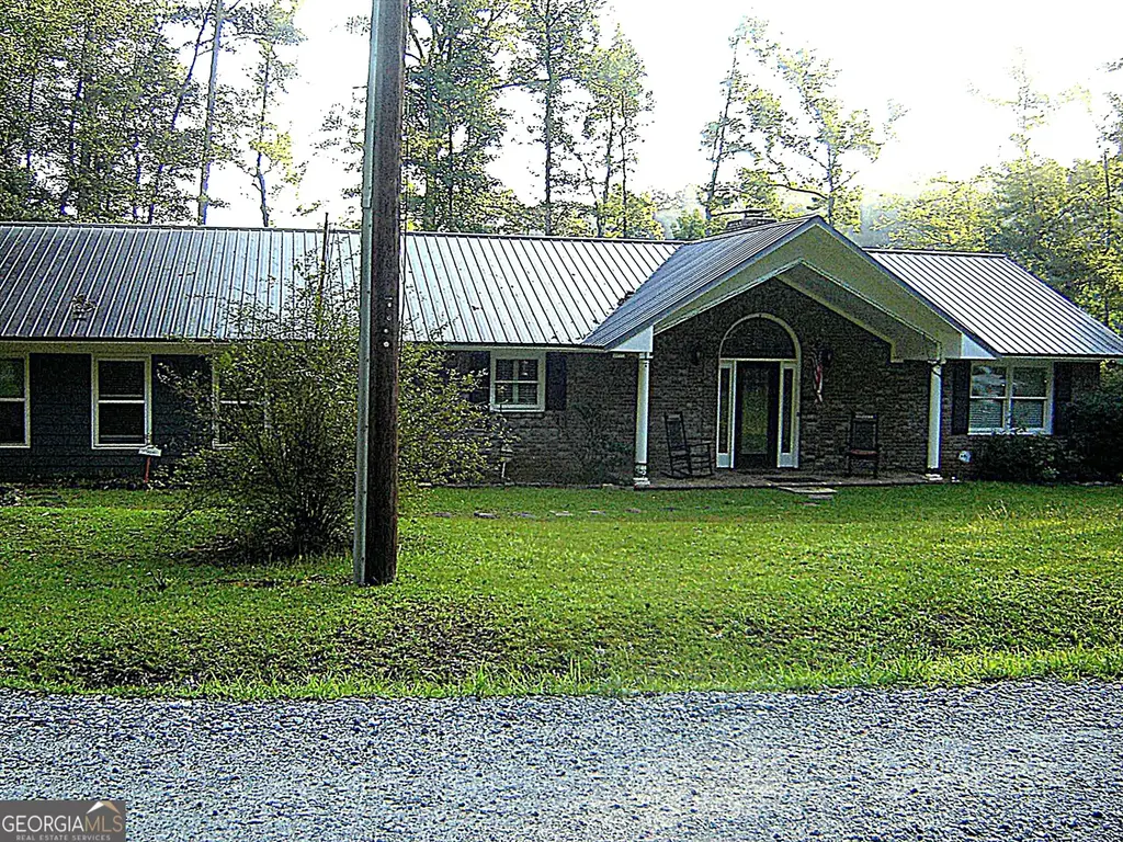 112 Peach Circle, West Point
