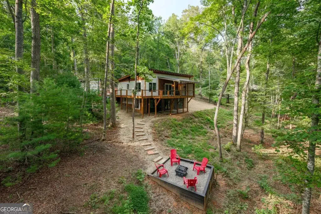 208 Autumn Lane, Blairsville