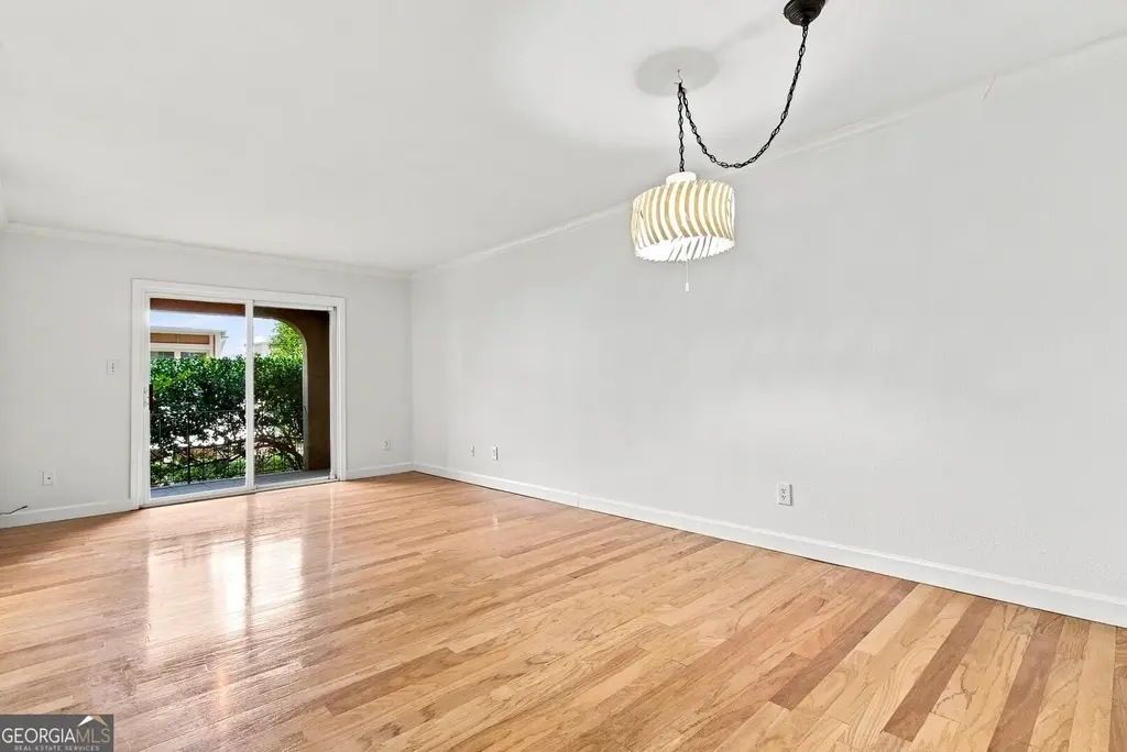 395 Pharr Road Ne 208, Atlanta