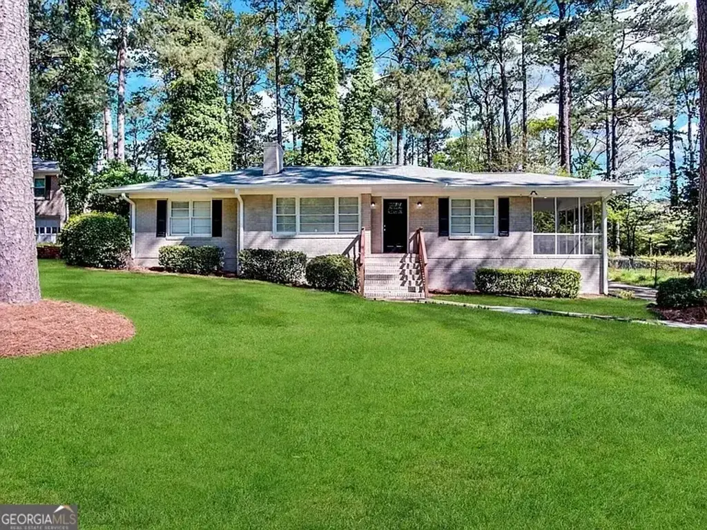 2541 Headland Drive, East Point