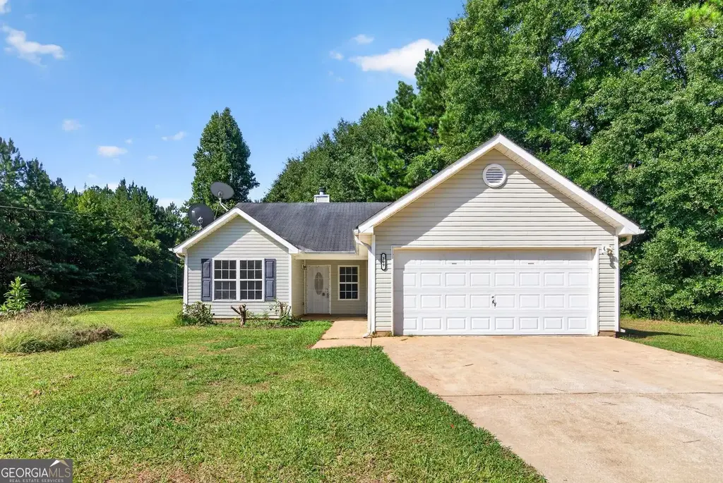 109 Anabelle Lane, Gay