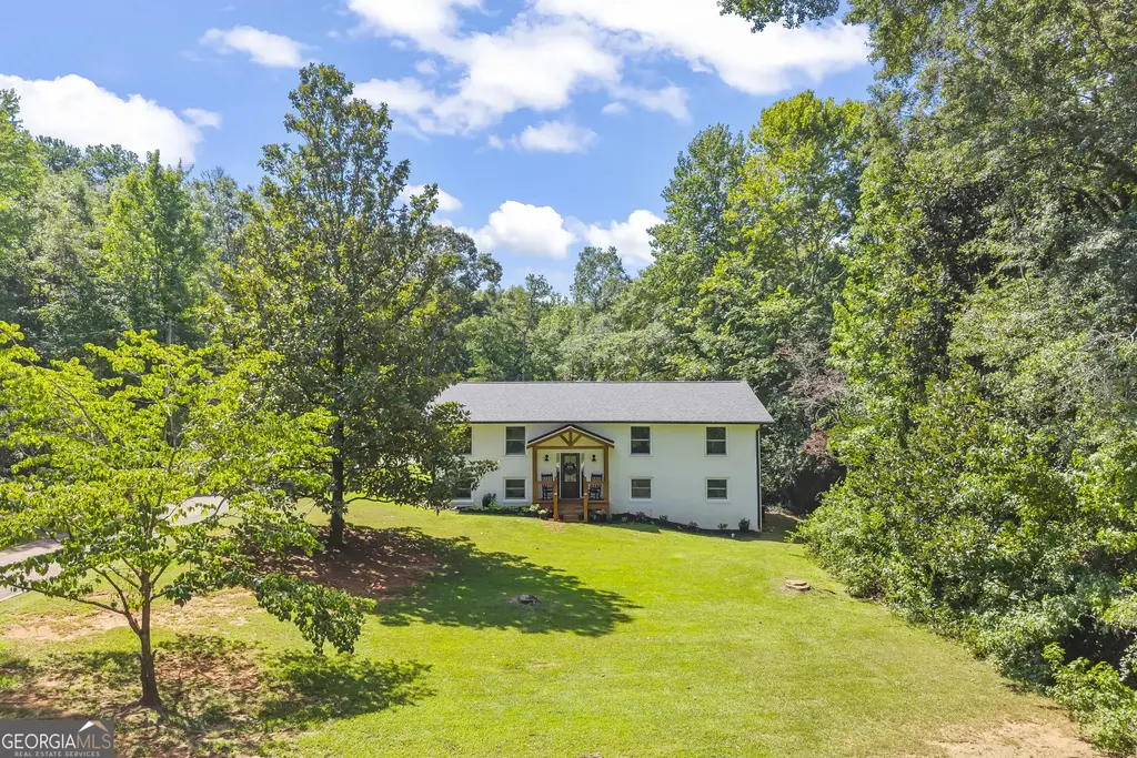 55 Emory Drive, Hartwell