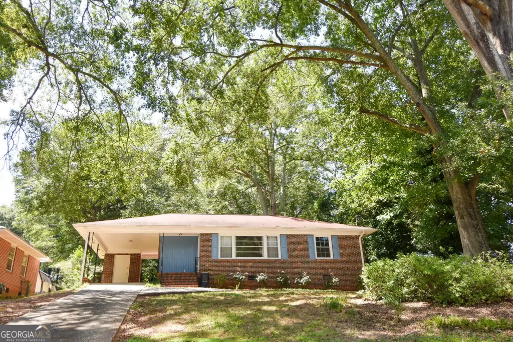 1541 Oakhill Drive, Griffin