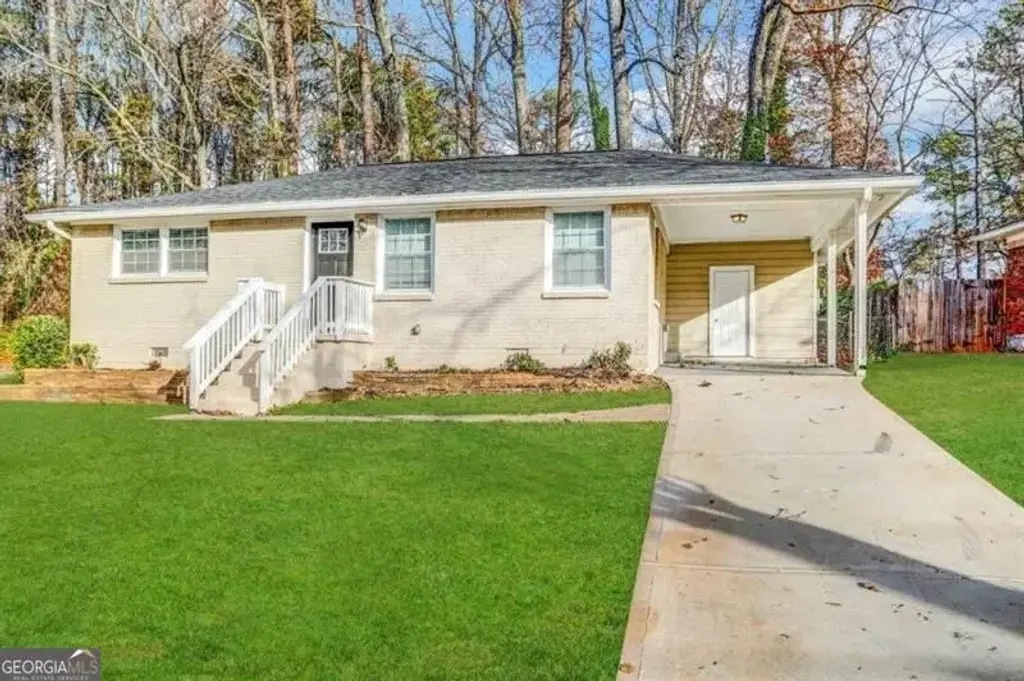 2839 Waters Road Sw, Atlanta