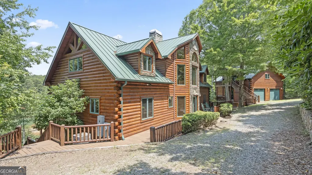 84 Charlotte Drive, Morganton