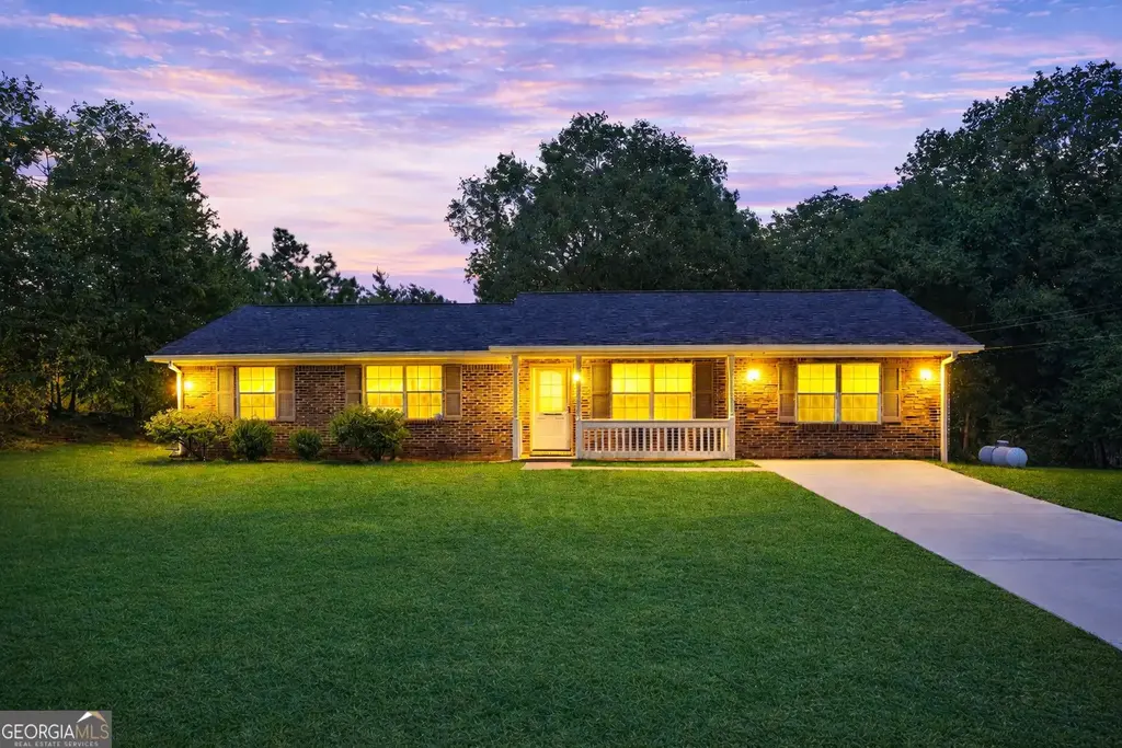 657 Tom Mckinley Road, Thomaston