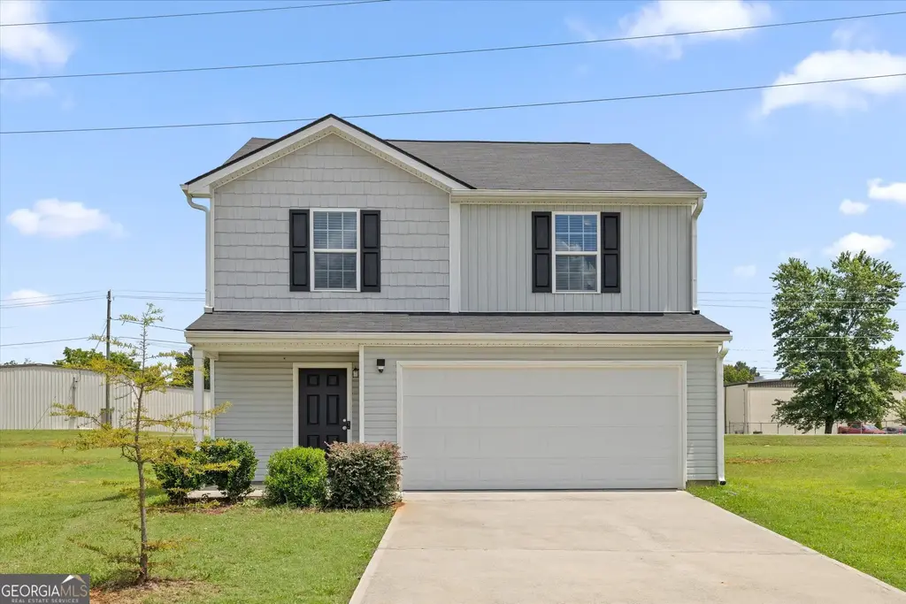 324 Middleton Court, Chatsworth
