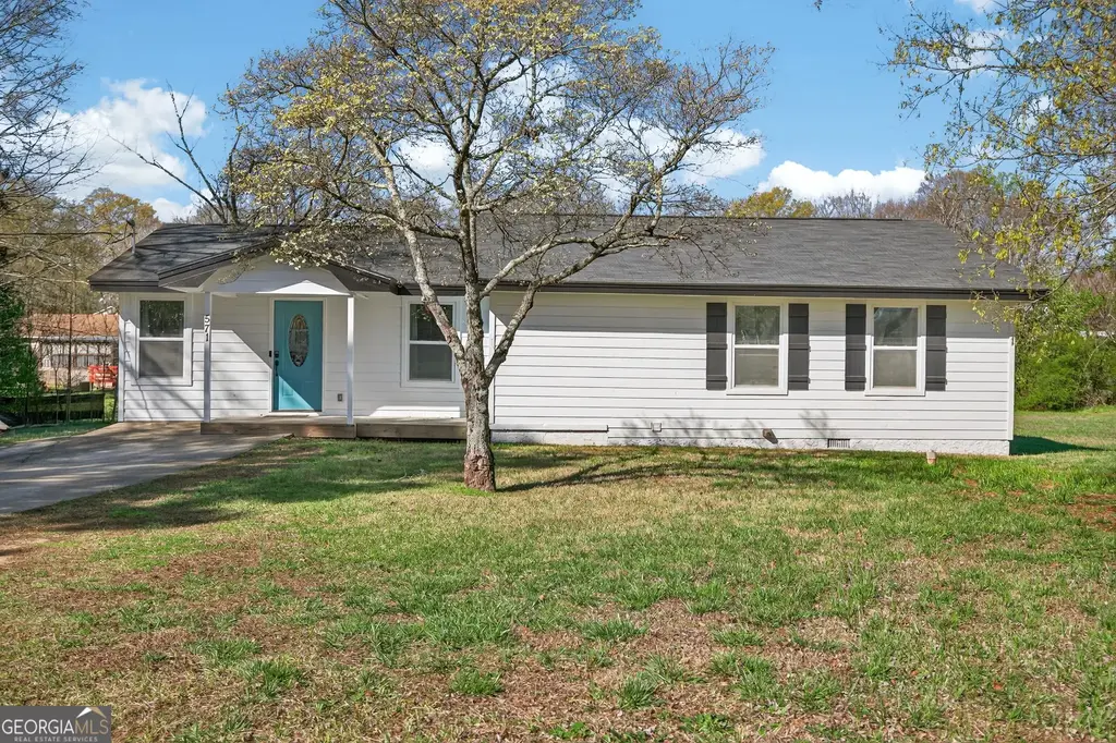 571 Oak Grove Road, McDonough