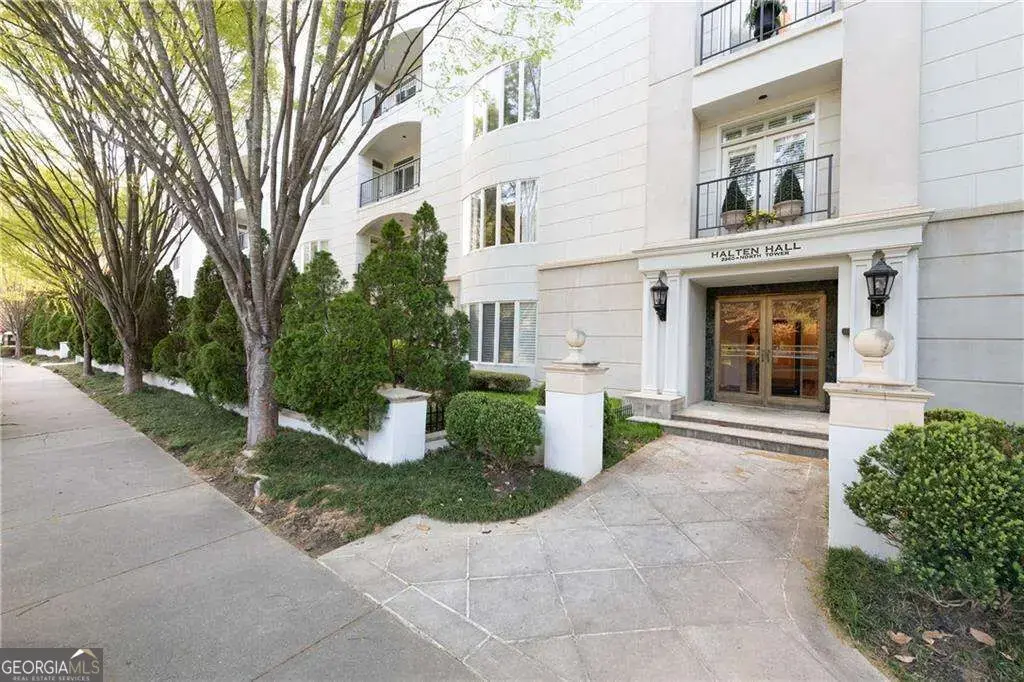 2960 Pharr Court South Nw N6 & N8, Atlanta