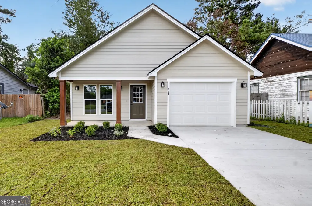 703 E Adair Street, Valdosta