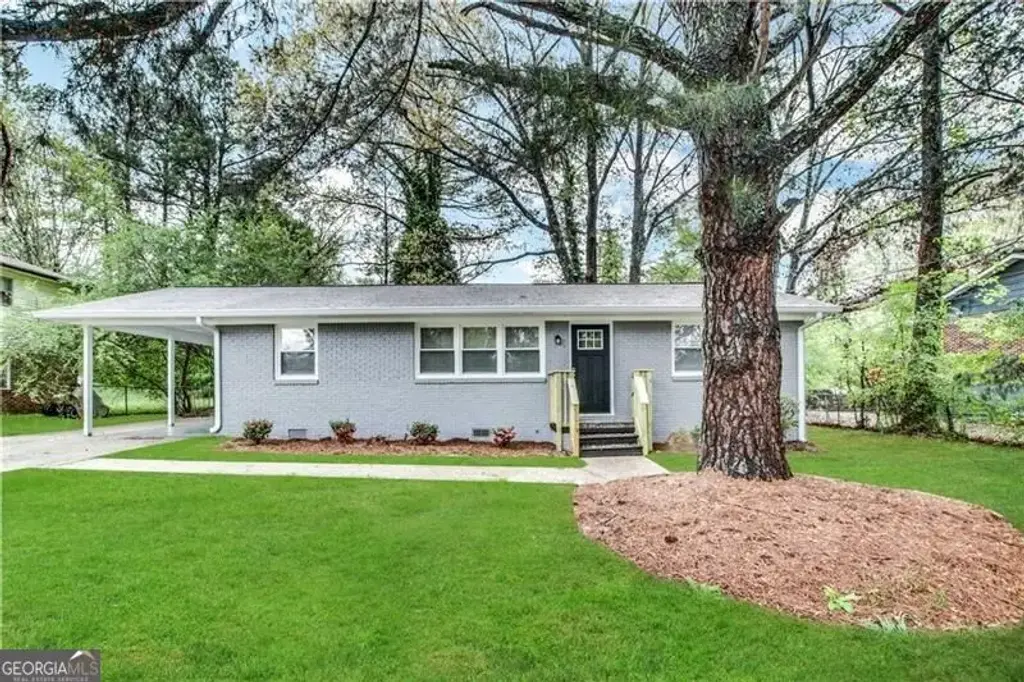 6104 Hillandale Drive, South Fulton