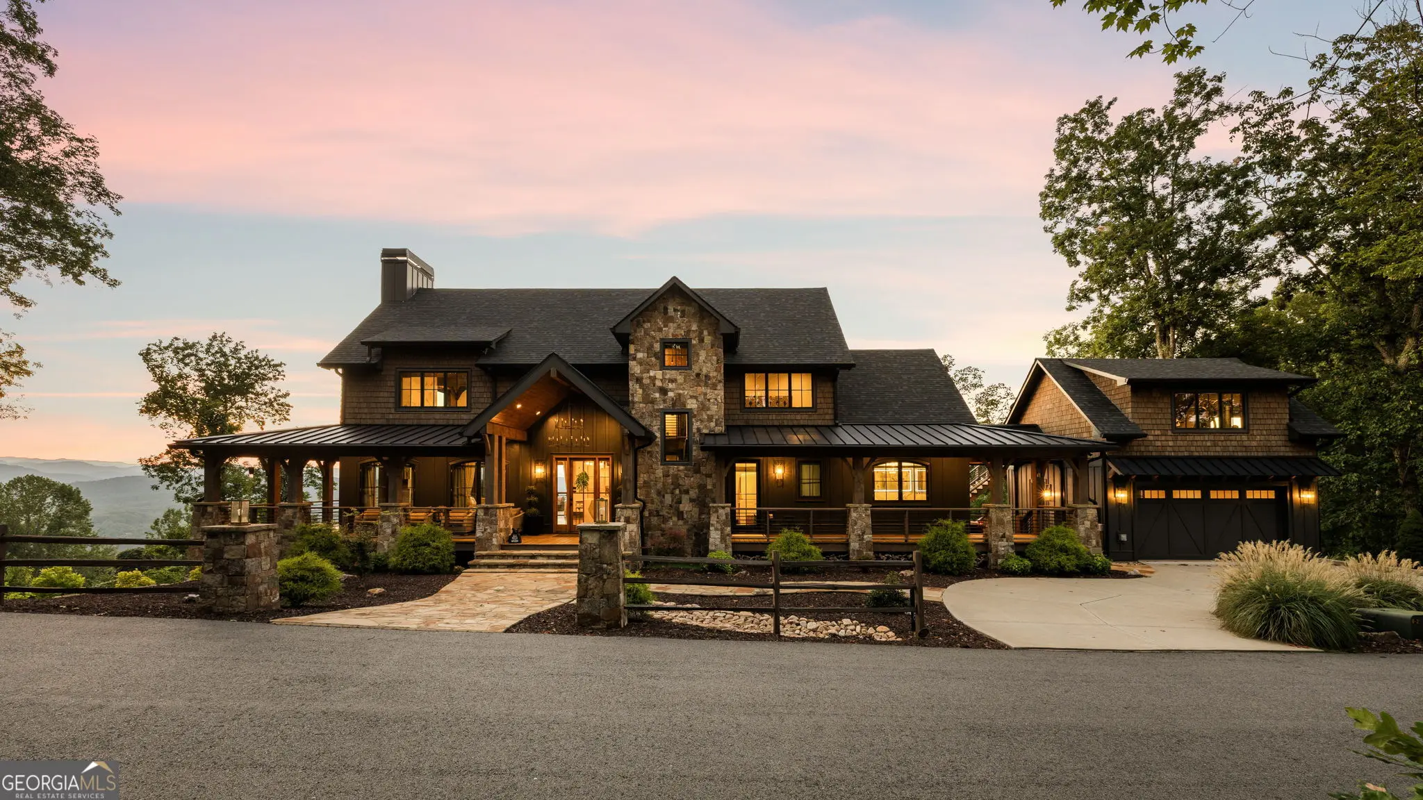 Photo of Listing #10830345