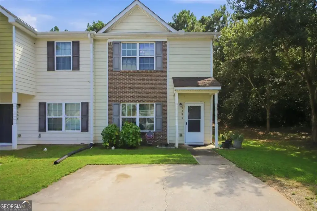 6888 Mountain Circle, Riverdale