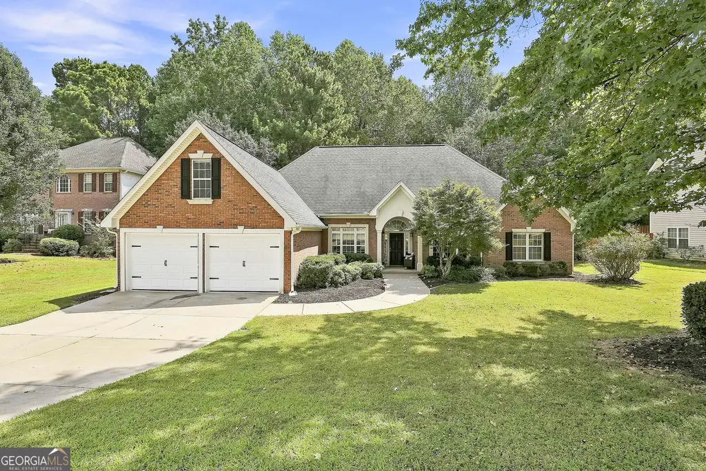 125 Brookridge Court, Fayetteville