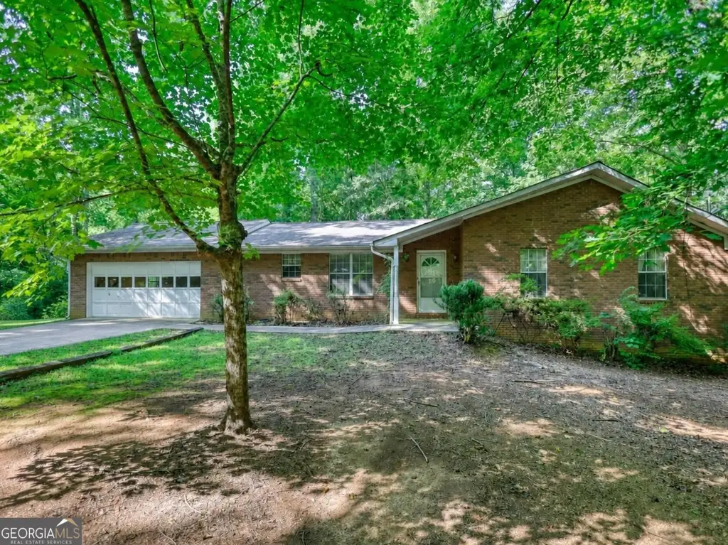 920 Alfred Lane, Newborn