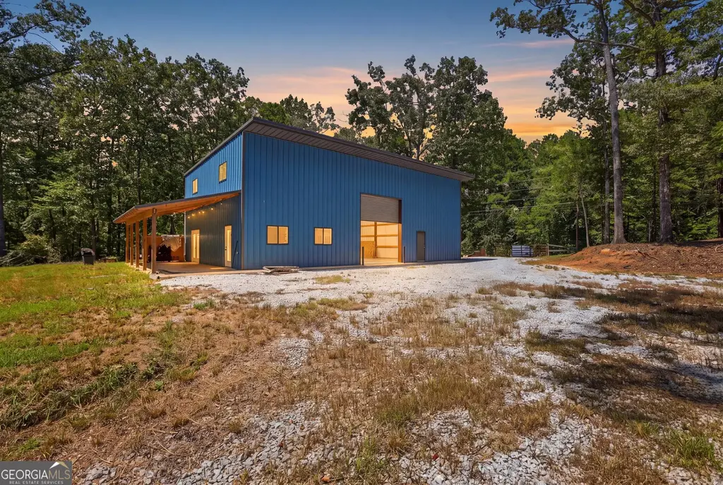 346 Currahee Ridge Road, Toccoa