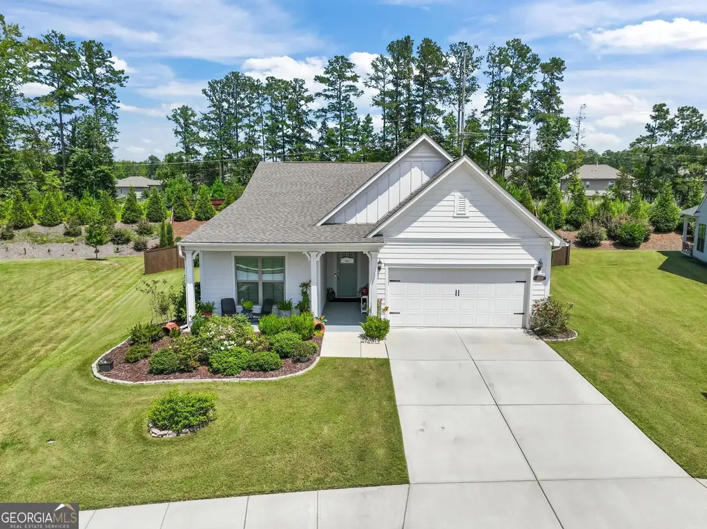 346 Elkins Place, Peachtree City