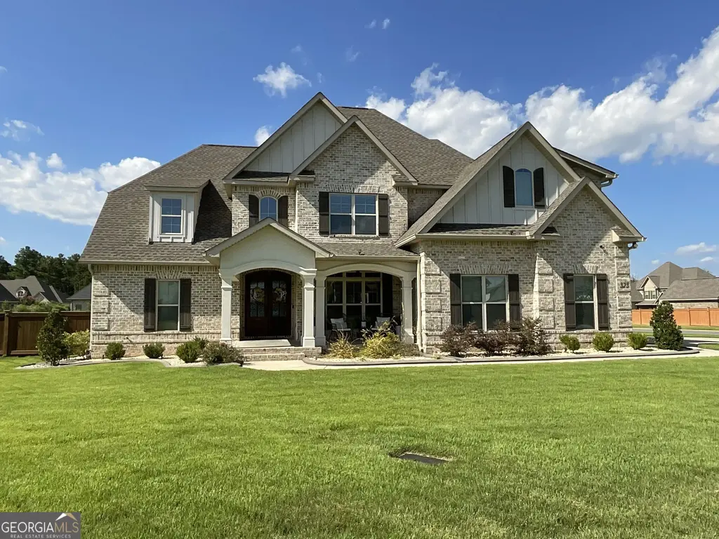 323 Woodlands Boulevard, Kathleen