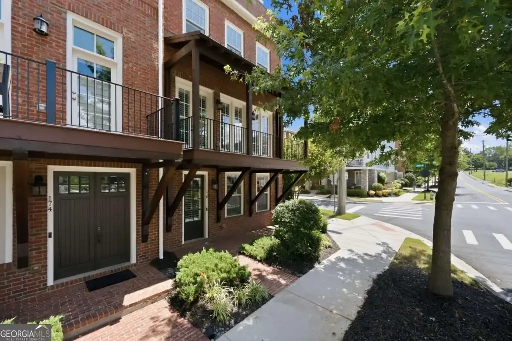 170 Cole Street Ne 3, Marietta