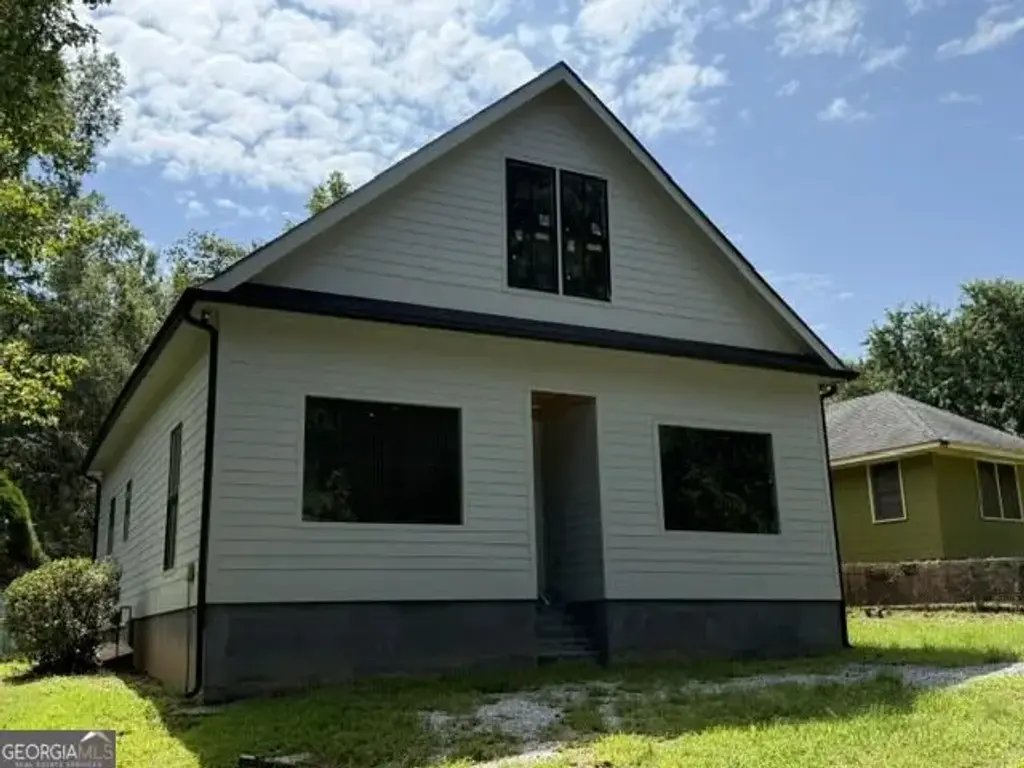 320 Brook Street, Milledgeville