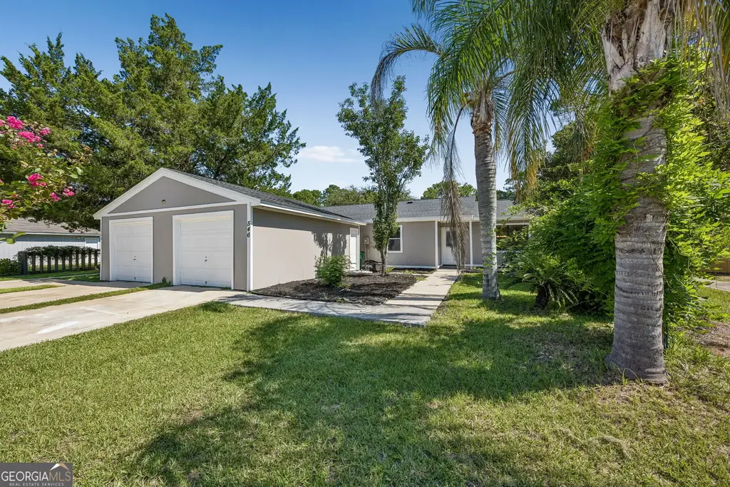 546 Chateau Circle, St. Marys