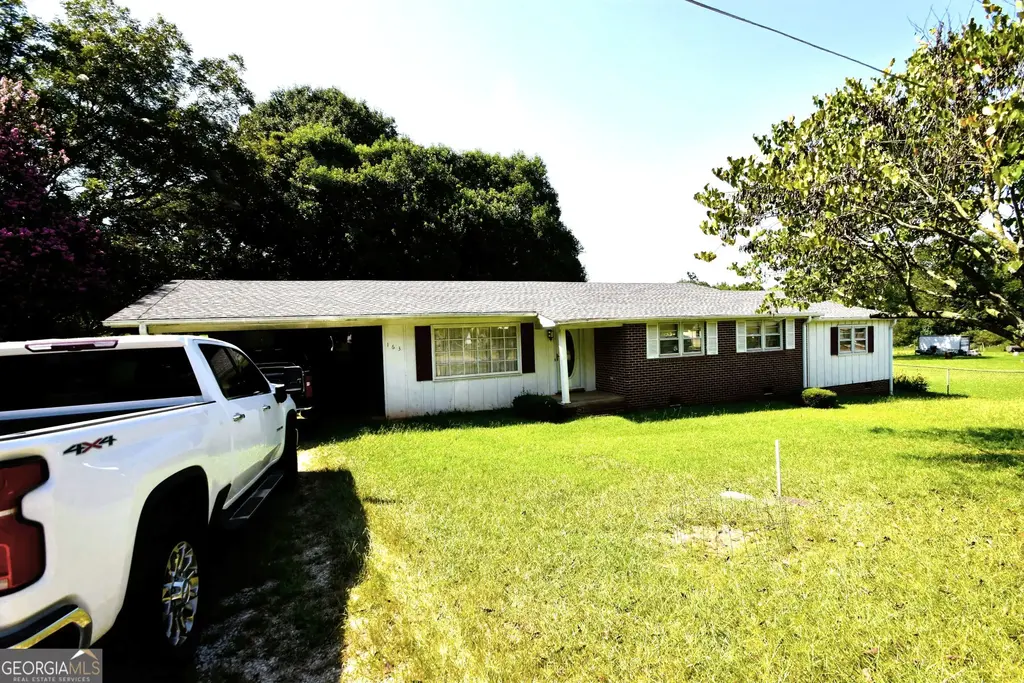163 Third Street, Lavonia