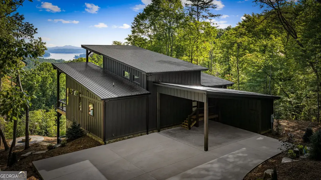 191 Green Ridge Road, Blue Ridge