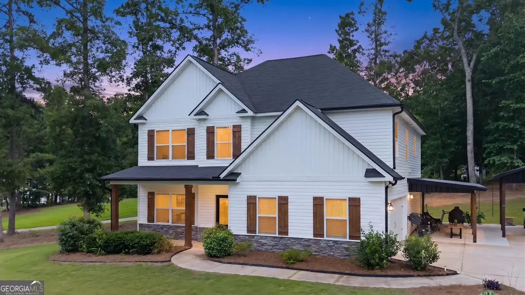 207 Dixon Circle, Williamson